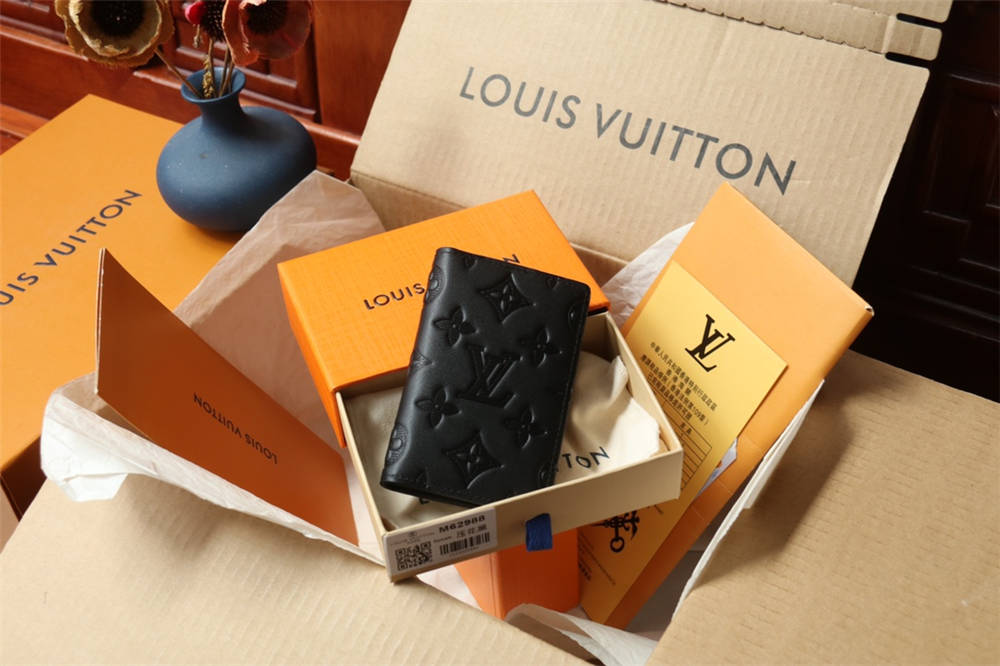 Louis Vuitton wallet POCHETTE APOLLO PM M62988 2025 new 